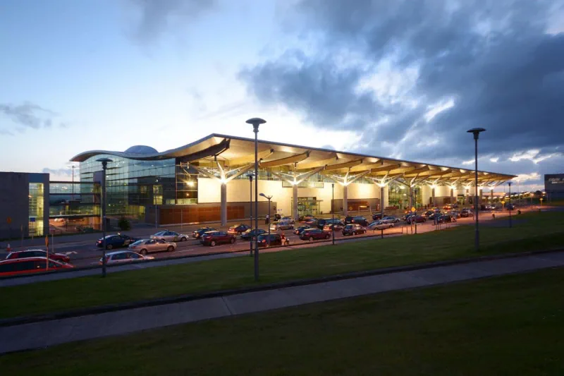 Booking a Private Airport Taxi Transfer - Cork Airport